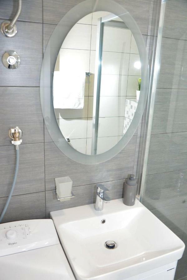 Small Oasis Apartment Tivat Exterior photo