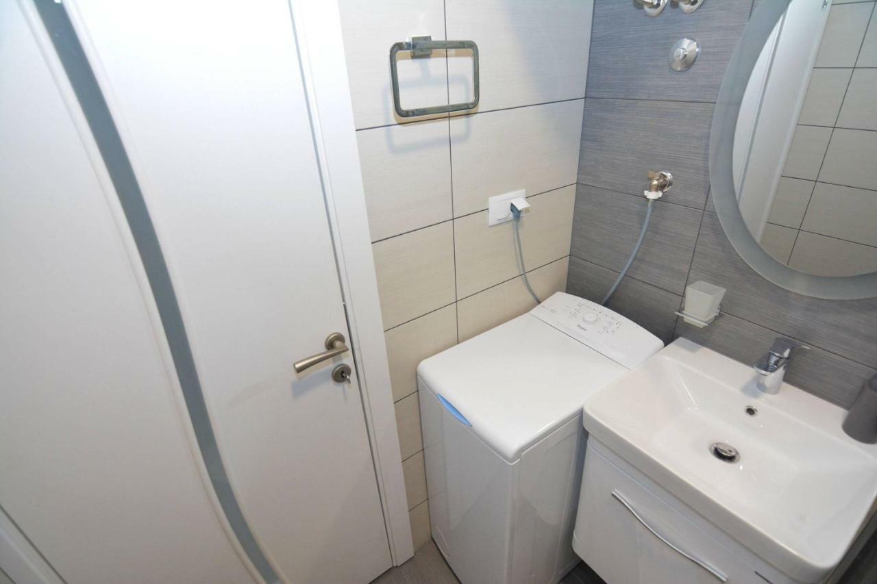 Small Oasis Apartment Tivat Exterior photo