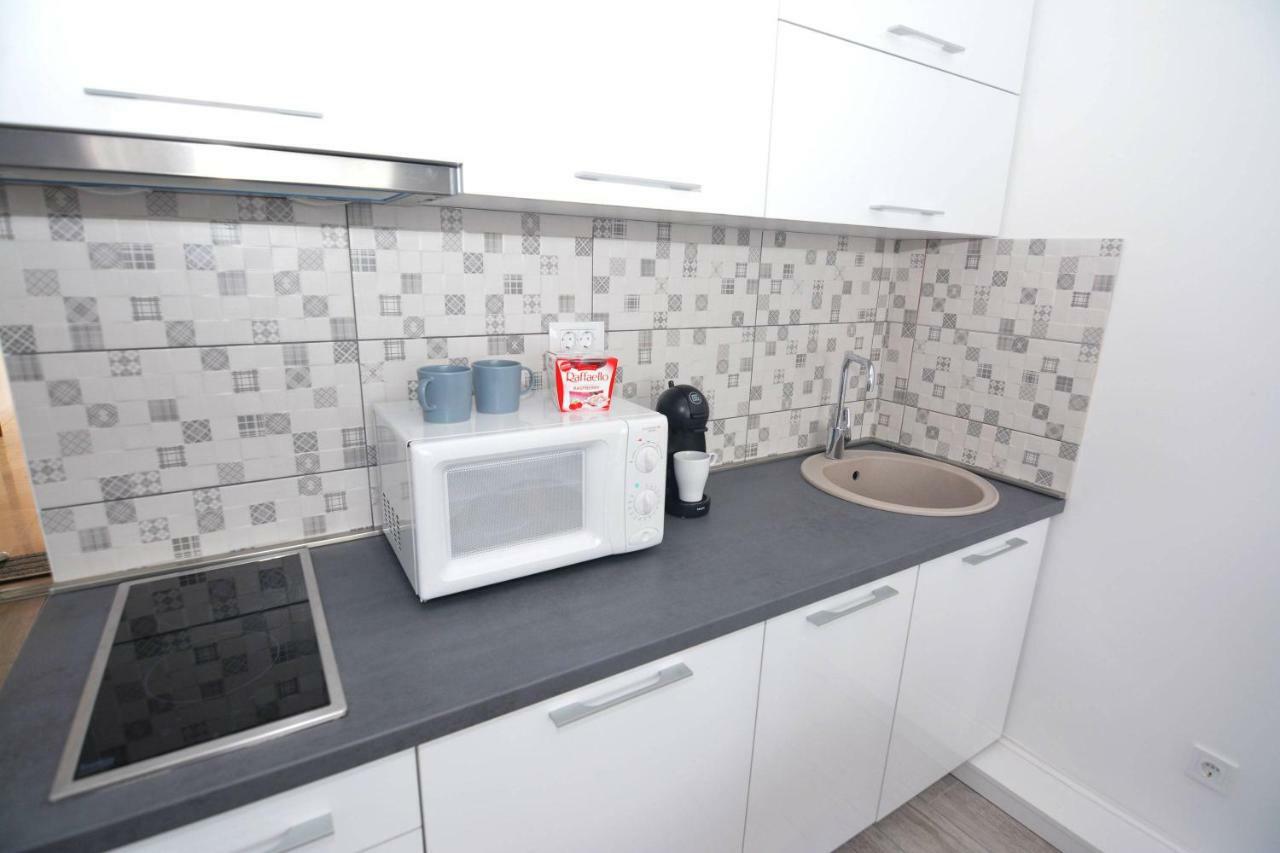 Small Oasis Apartment Tivat Exterior photo